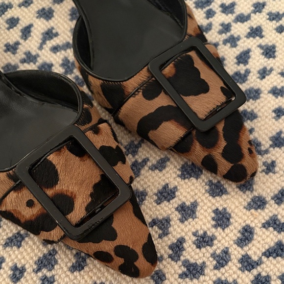 Manolo Blahnik Animal Print Mules with Black Buckle - Picture 4 of 4